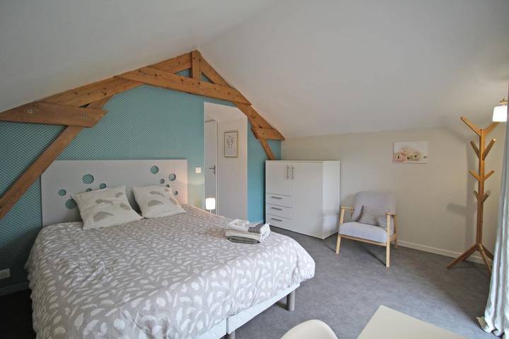 Chambre d’hôte pour 4 personnes, avec Balcon et Jardin à Châteauponsac