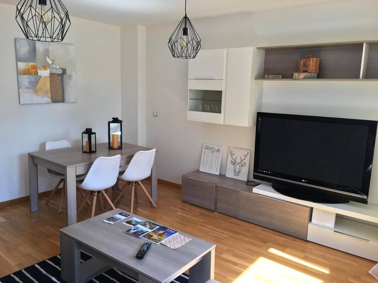 Apartamento entero, Alojamiento La Rosaleda in Ponferrada, El Bierzo