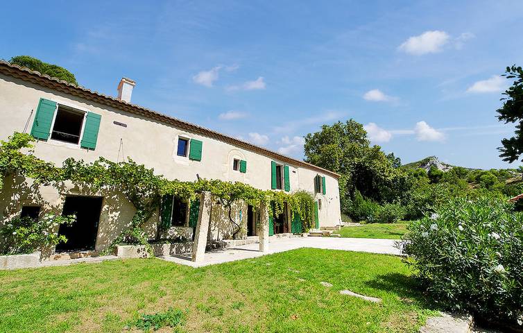 Location de vacances pour 11 personnes, avec Terrasse et Piscine à Maussane-les-Alpilles - 2
