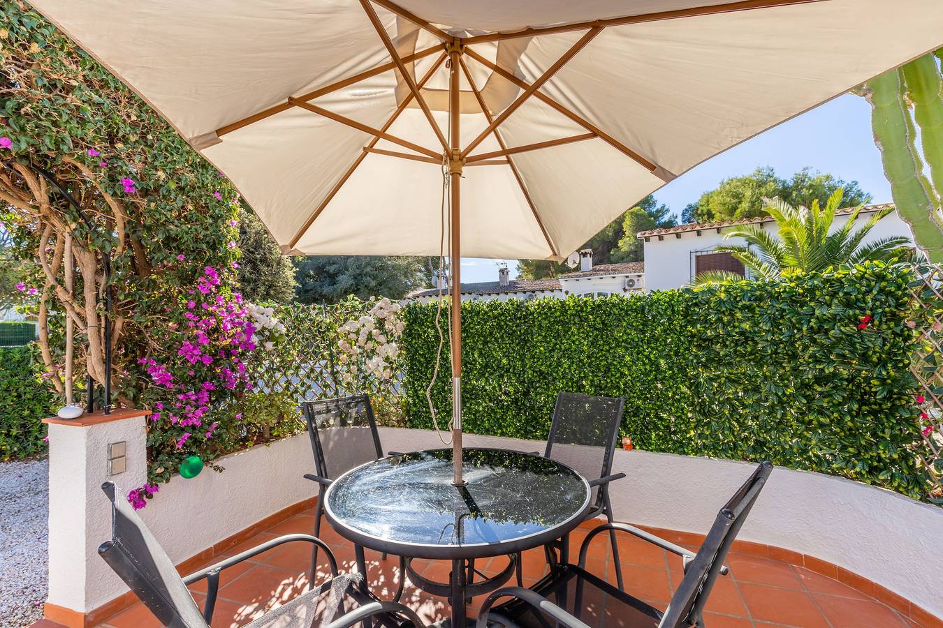 Holiday Home "Casa Shelly" with Shared Pool & Wi-Fi in San Jaime, Teulada (Spain)