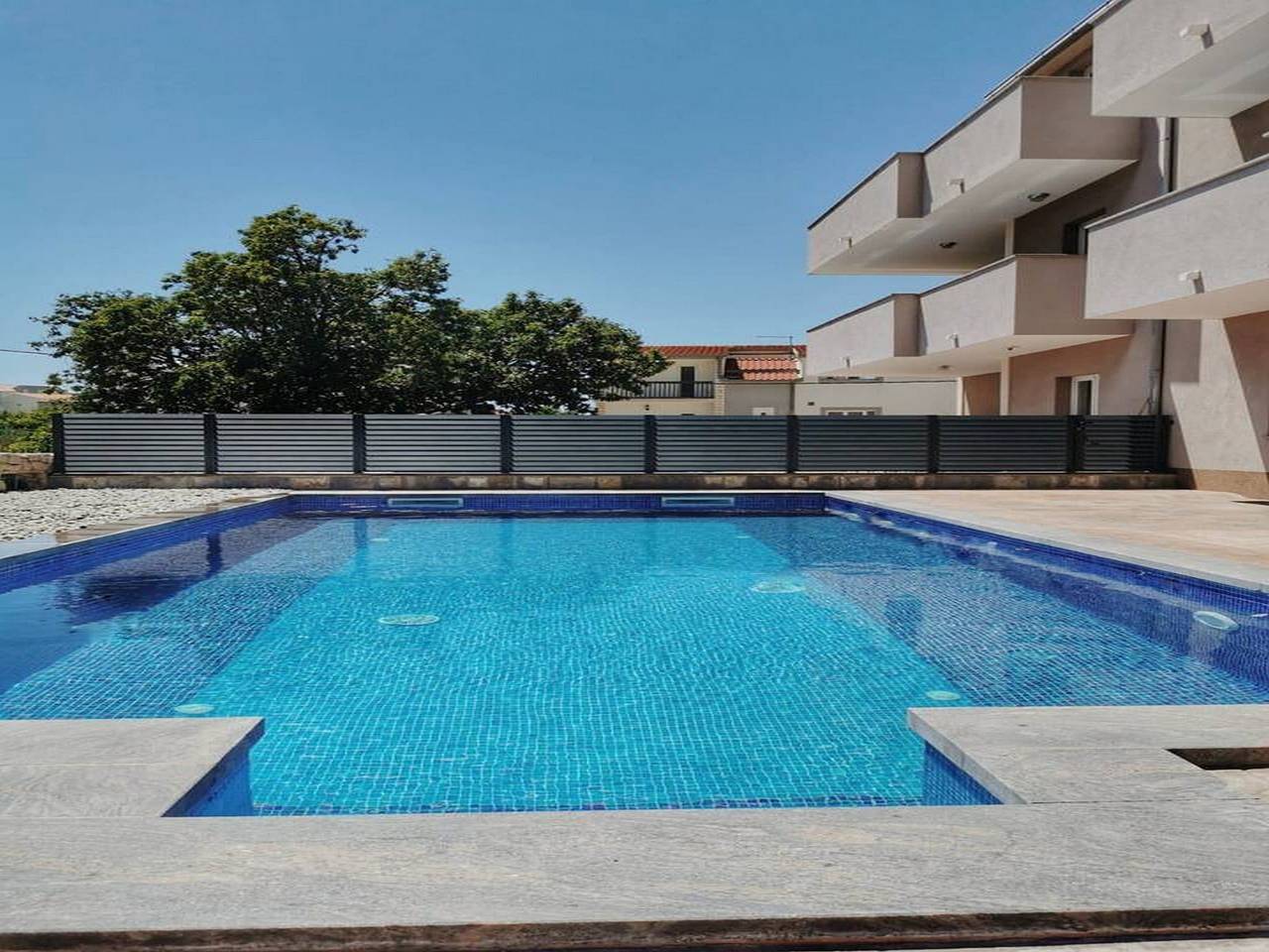 Holiday Home J&D No.2-Nine Bedroom House with Pool in Podstrana, Split-Dalmatien