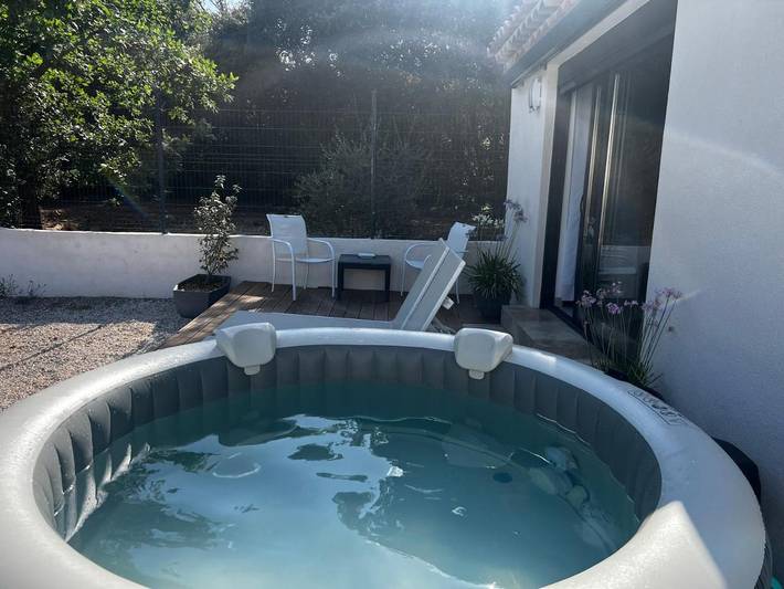 Location de vacances pour 3 personnes, avec vue et jardin à Trans-en-Provence - 4