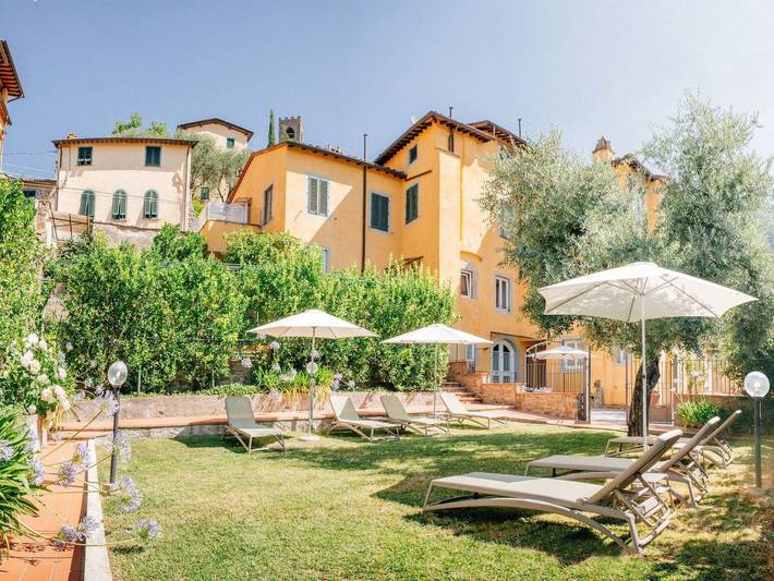 Appartamento intero, Wohnung "Il Cedro" Penthouse mit Aussicht in Uzzano, Provincia di Pistoia