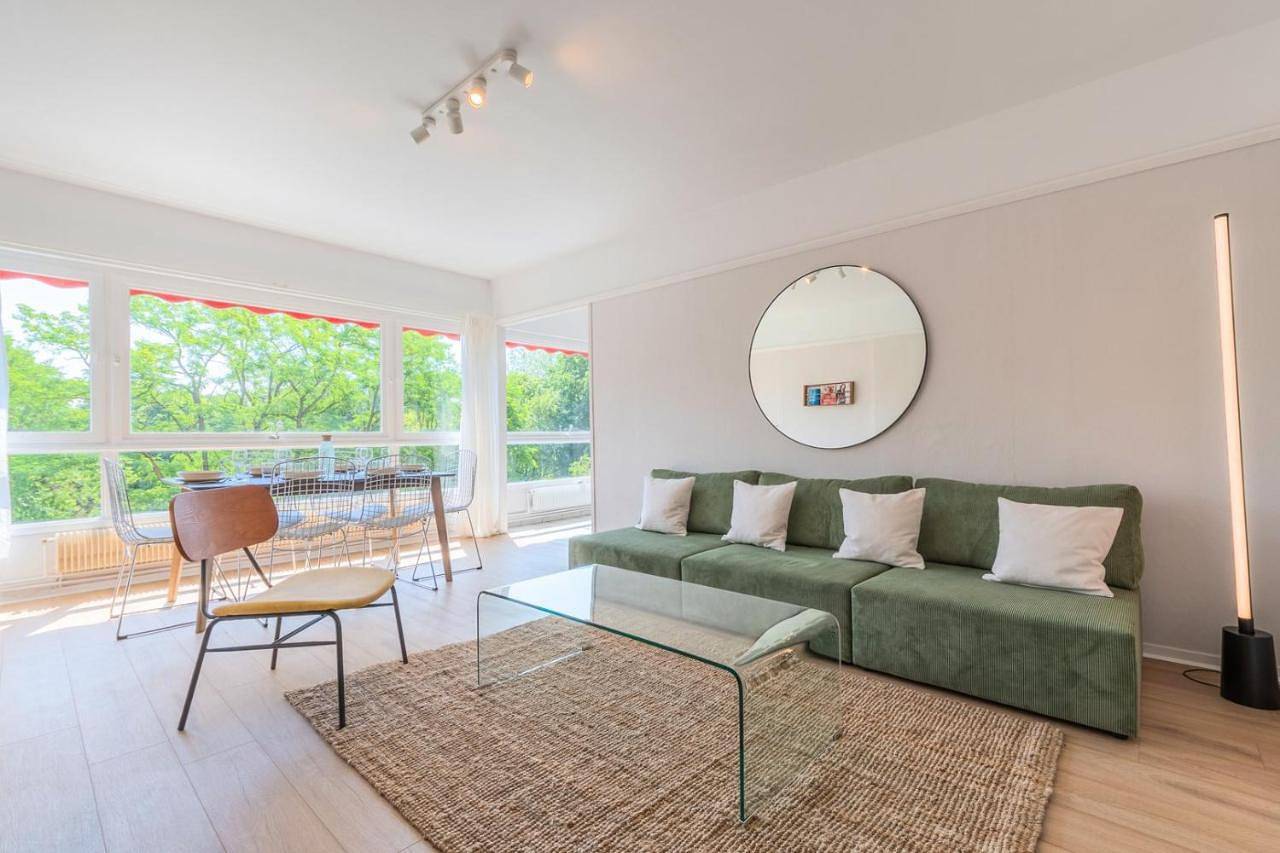 Appartement entier, Spacious 3 bedroom apartment & private parking! in Lambersart, Région de Lille