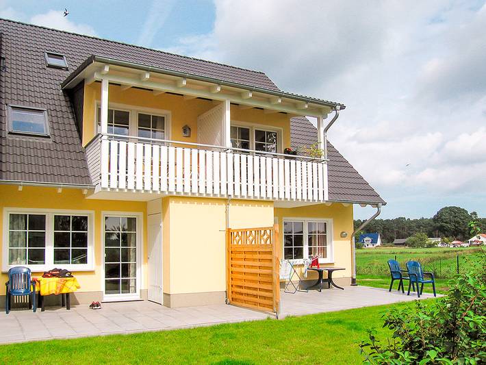 Ferienwohnung für 4 Personen, mit Balkon und Terrasse in Trassenheide