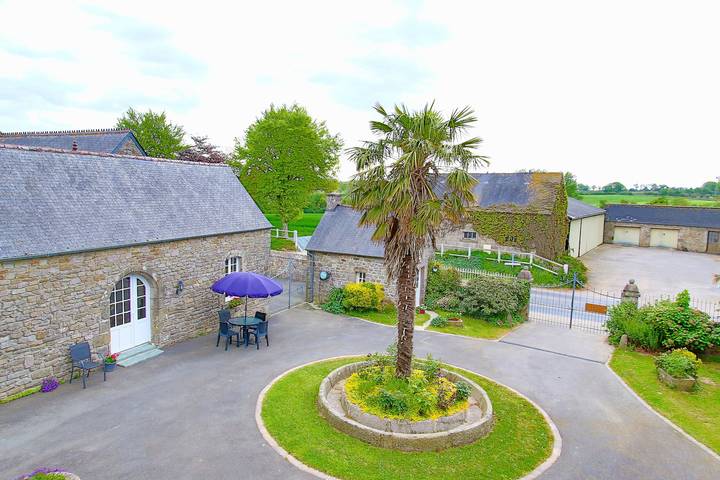 Chambre d’hôtes « Chambre Double Anis » avec jardin partagé et Wi-Fi in Bricquebosq, Côte de la Déroute