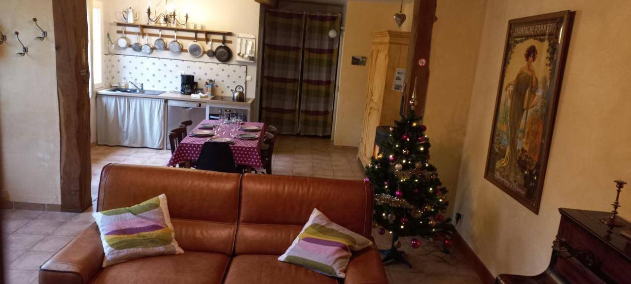 Three-Bedroom House in Berru, Marne