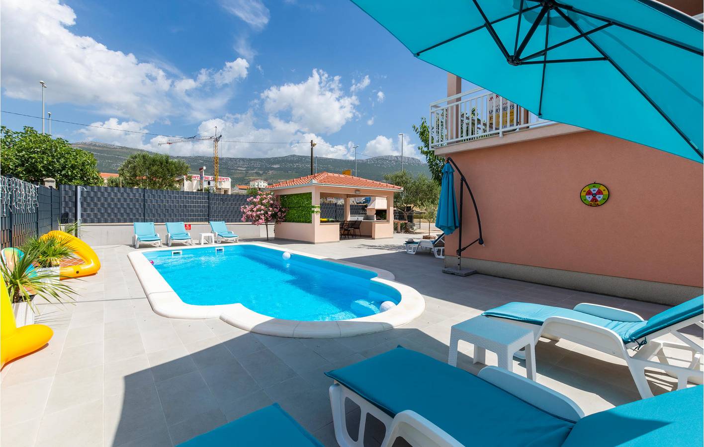 Ganze Ferienwohnung, Ferienwohnung für 4 Personen mit Terrasse in Kastel Novi, Kaštela