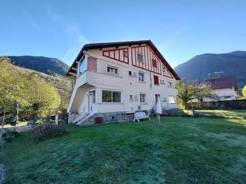 Gîte pour 5 personnes, avec jardin à Auzat