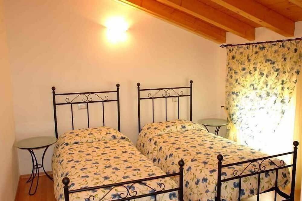 Holiday apartment Valeggio sul Mincio for 2 - 4 persons with 2 bedrooms - Farmhouse in Valeggio sul Mincio, Verona Province