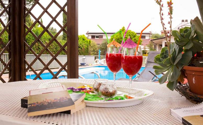 Chambre d’hôte pour 2 personnes, avec Terrasse ainsi que Jardin et Piscine à Zagarolo