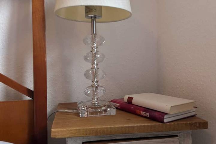 Ganze Wohnung, Ein Bücherhimmel zum Abtauchen mit Wander- und Radwegen, Kanueinstiegen nah bei in Leun, Lahn-Dill-Kreis