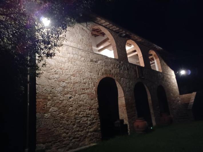 Agriturismo per 10 persone, con panorama e giardino, con animali domestici in Cetona