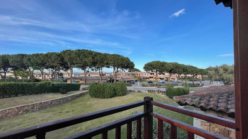 Appartement de vacances pour 5 personnes, avec jardin ainsi que piscine et vue