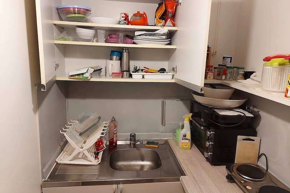 Apartamento entero, Charming apartment near Lyon train station and 1km from the metro and Rer. in Maisons-Alfort, Valle del Marne