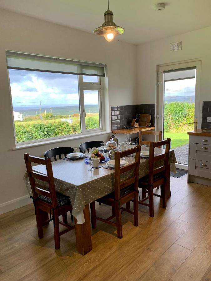 Ferienwohnung für 5 Personen, mit Ausblick und Garten in County Clare - 4