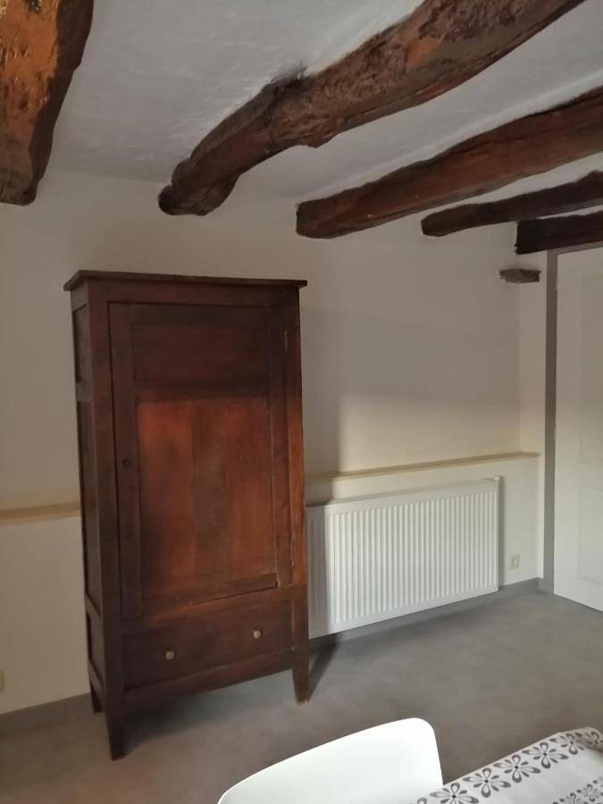 Appartement entier, One-Bedroom House in Dohan, Bouillon