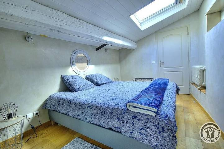 Location de vacances pour 2 personnes, avec jardin à Lissieu - 3