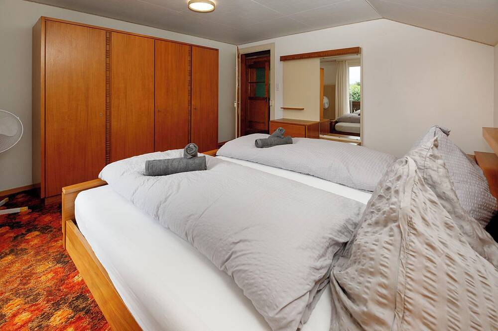 Chalet Dori in Interlaken, Lake Thun