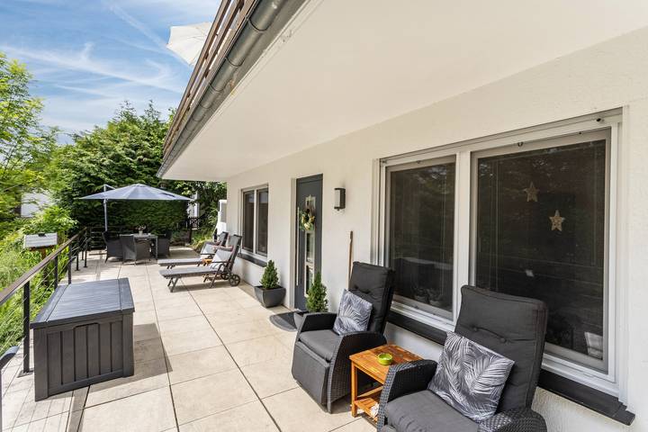 Geheel appartement, Diemelseeholiday romantisch appartement met terras in Sauerland nabij Willingen & Winterberg in Diemelsee, Upland