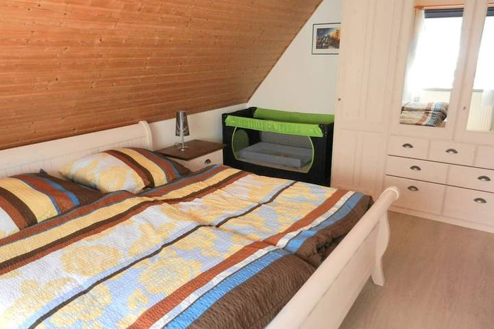 Ferienhaus für 6 Personen, mit Terrasse und Garten sowie Pool in Ostfriesland - 4