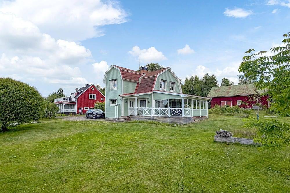 Beautiful home in Munkfors with Wifi in Munkfors, Värmland