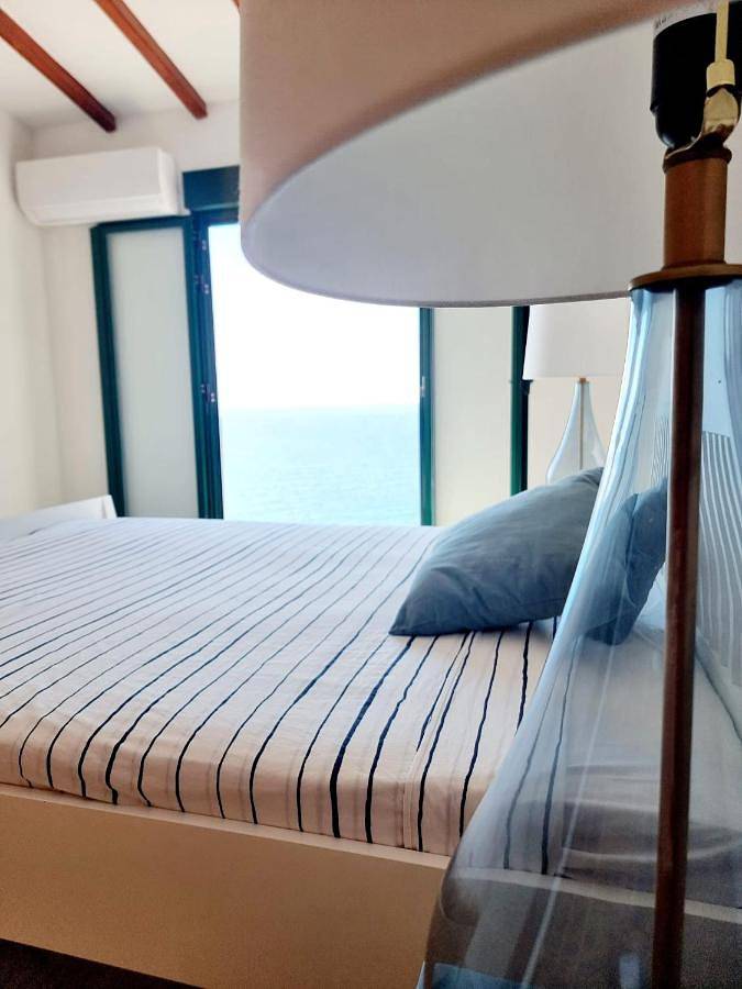 Albergue para 5 personas, con terraza y piscina en l'Alacantí - 4