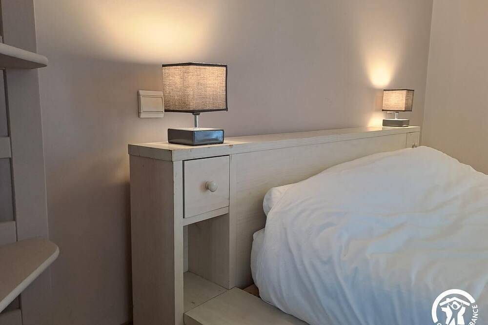 Roquebonne - Burlats in Burlats, Castres region