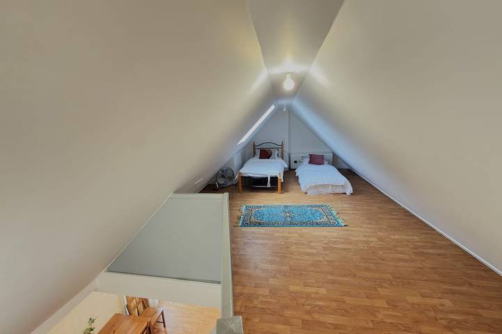 Entire apartment, Royal Crown Apartment With Royal Garden in Le Bourget, Seine-Saint-Denis