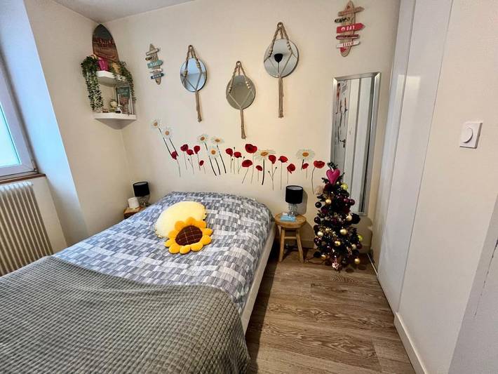 Gîte pour 2 personnes, avec terrasse à Rives