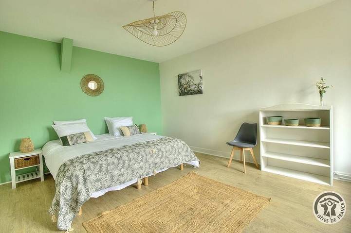 Location de vacances pour 6 personnes, avec jardin à Chiroubles - 4