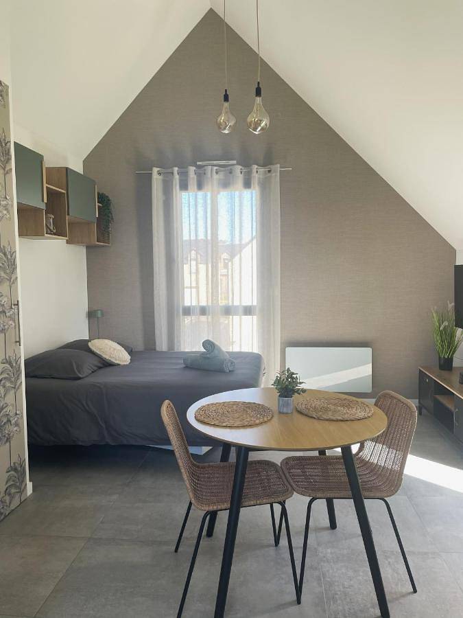 Appartement entier, One-Bedroom Apartment in Lancieux, Région de Dinan