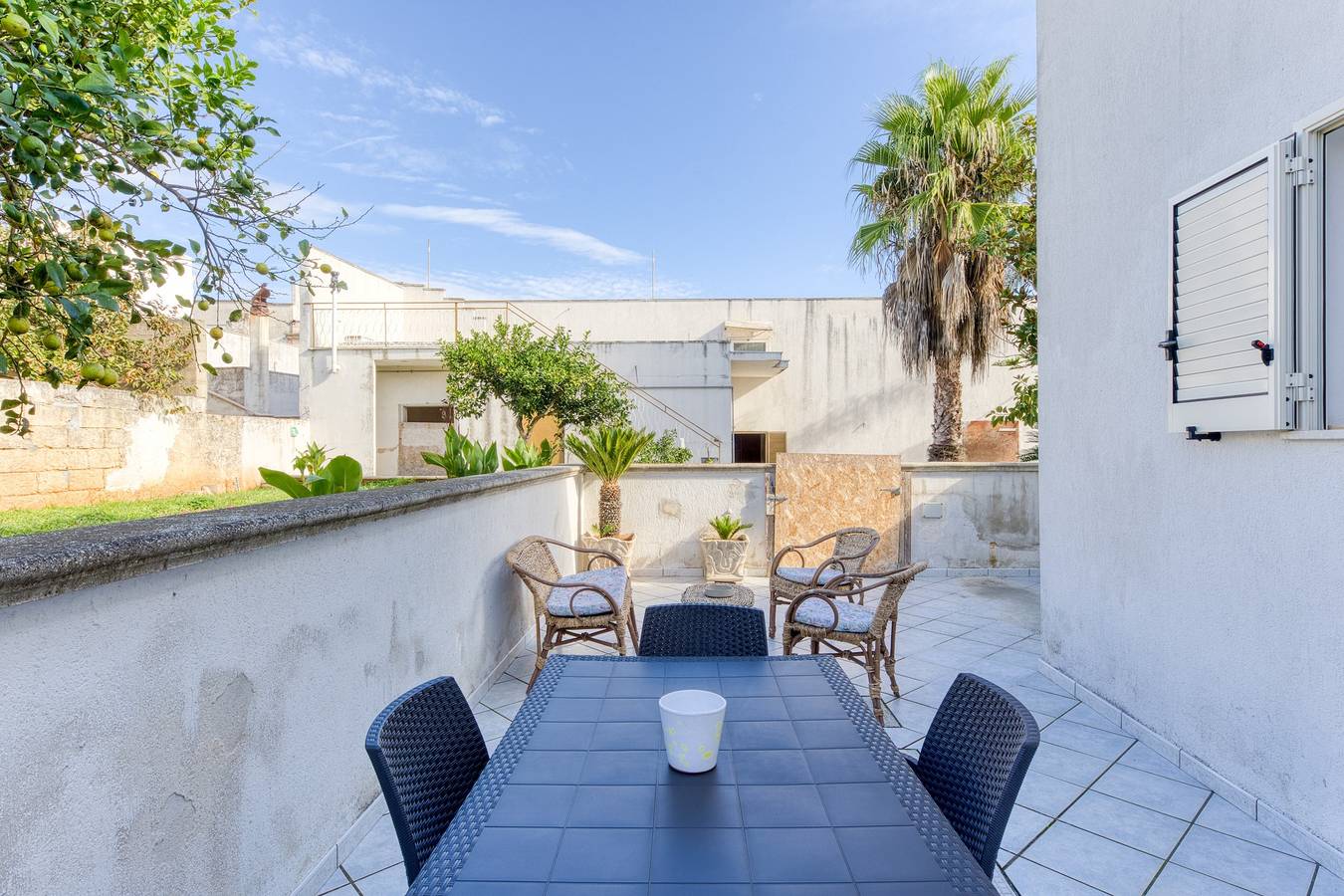 Mauricarol Residences - Carol Apartment with Private Terrace, Wi-Fi, and Air Conditioning in Presicce, Golfo di Taranto