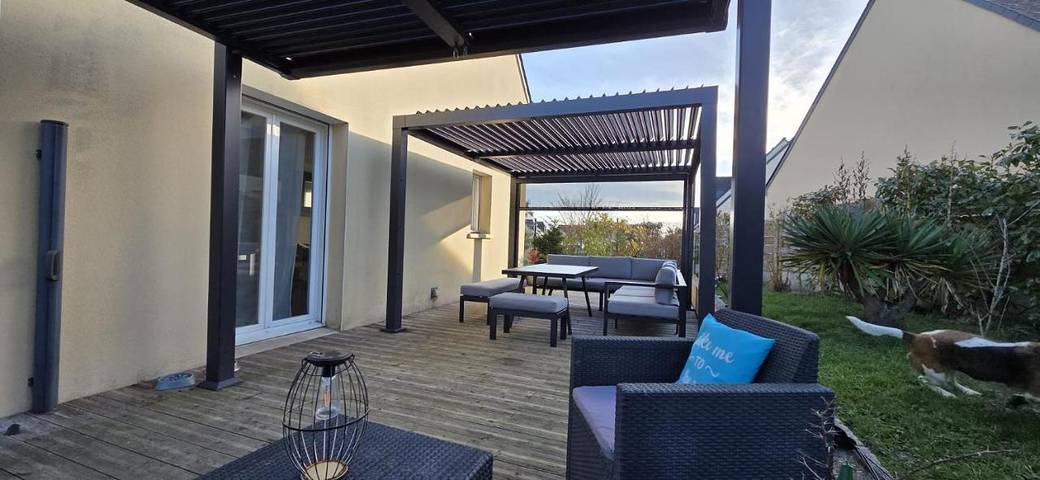 Location de vacances pour 8 personnes, avec jardin et terrasse à Saint-Père-Marc-en-Poulet - 2