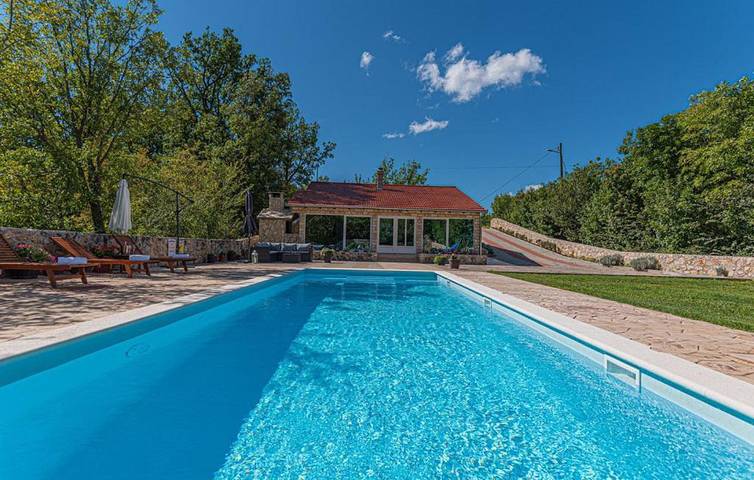 Casa de vacaciones para 8 personas, con terraza además de piscina y vistas, Se admiten mascotas - 1