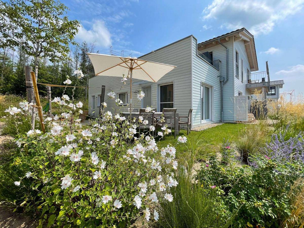 Ganze Wohnung, Apartment with Lake View in Neukieritzsch, Hainer See