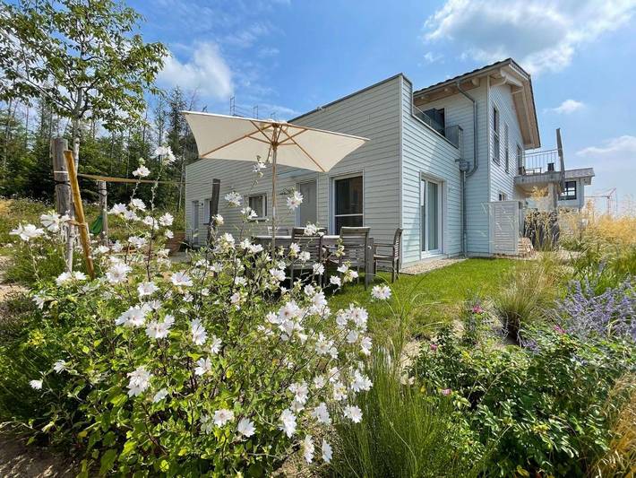Ferienwohnung für 2 Personen, mit Terrasse und Garten sowie Seeblick und Ausblick in Neukieritzsch - 2