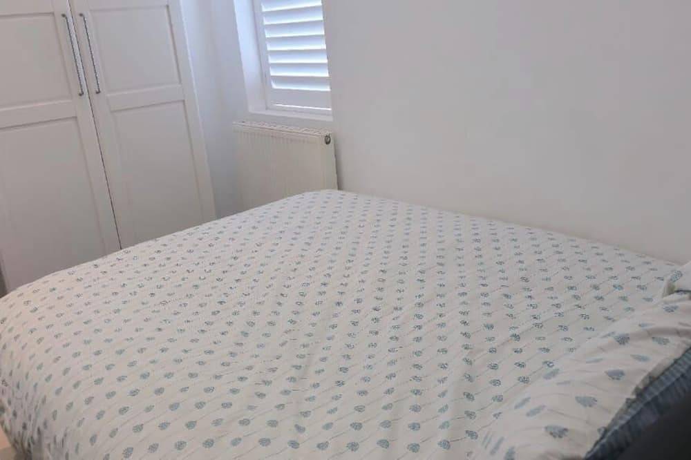 8 Guests - Free Parking - Full Equipped House in St Helens, Nordwestengland