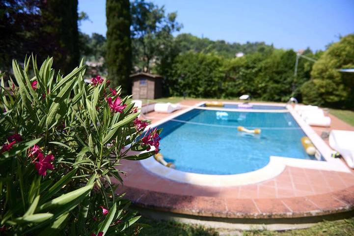 Chalet para 10 personas, con jardín y jacuzzi, Se admiten mascotas - 1