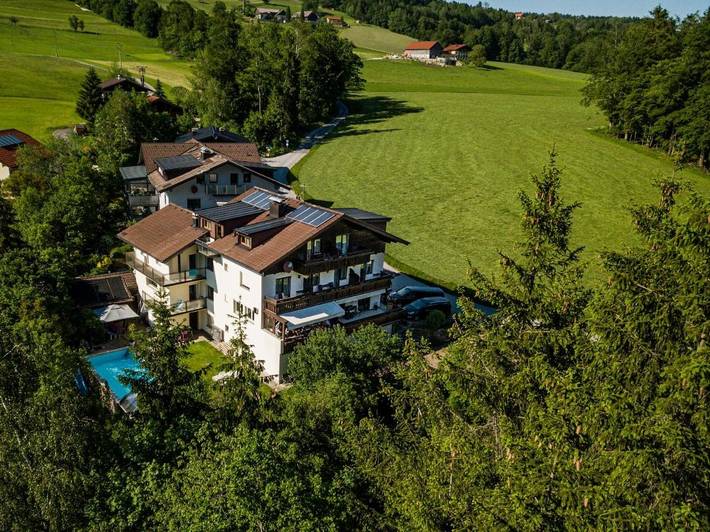 Ferienhaus für 5 Personen, mit Sauna und Garten sowie Pool