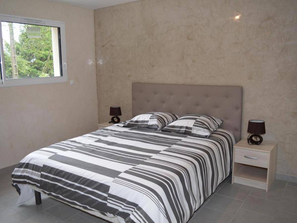 Grande maison moderne avec piscine à Tours, proche du centre-ville et de la Loire à Vélo - Fr-1-381-231 in Tours, Région de Tours