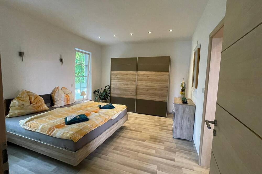 Ganze Wohnung, Ferienhaus - Bungalow - Ferienhaus in Sonneberg, Frankenwald