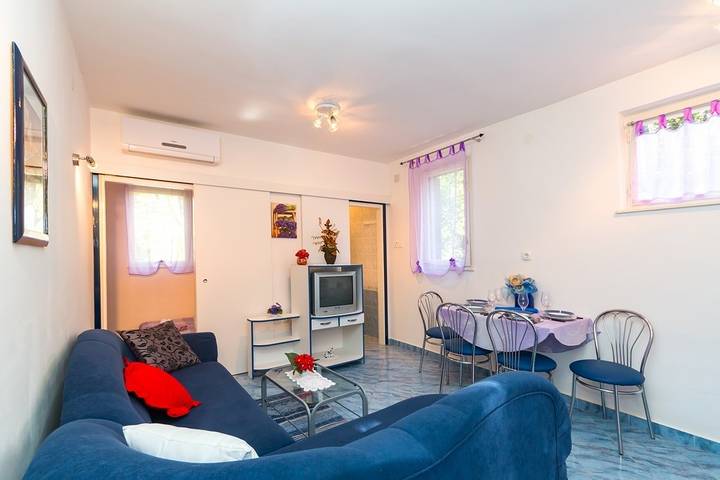 Apartament wakacyjny dla 4 osób, z balkon/ taras w Kraljevica