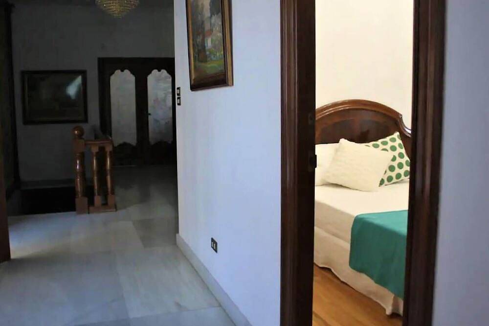 Villa en Narón cerca de Playa Pantín y Golf in Narón, Costa de Galicia