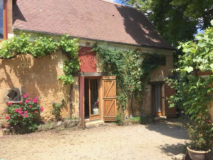 Chambre d’hôte pour 2 personnes, avec Terrasse ainsi que Jardin et Vue à Sainte-Alvère