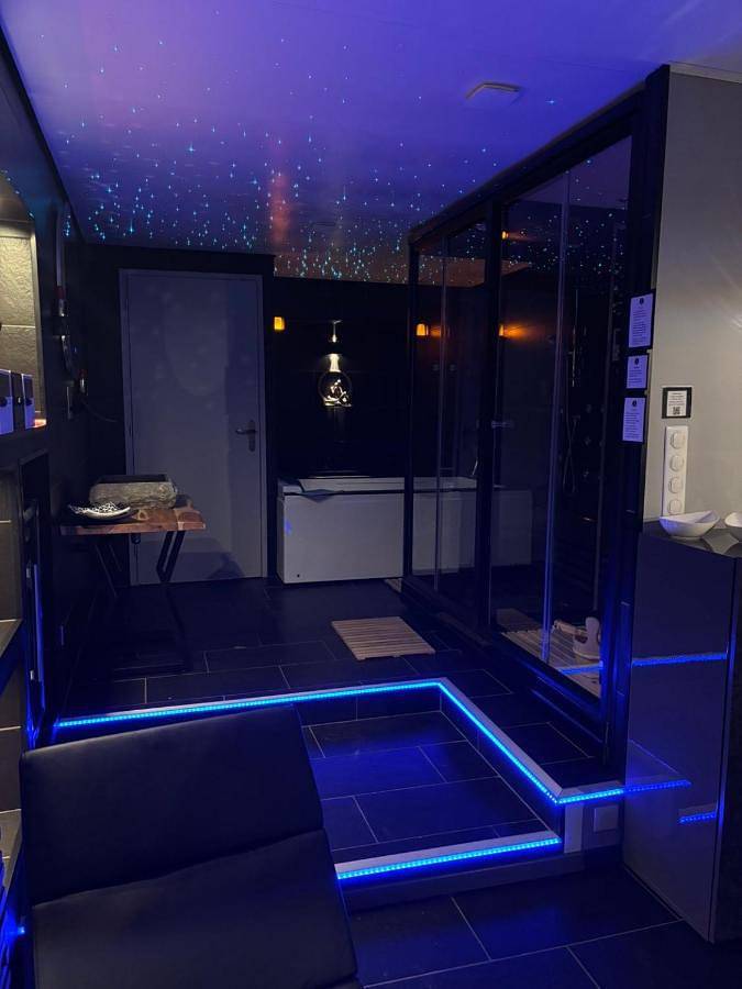 Location de vacances pour 2 personnes, avec jacuzzi et sauna à Voiron