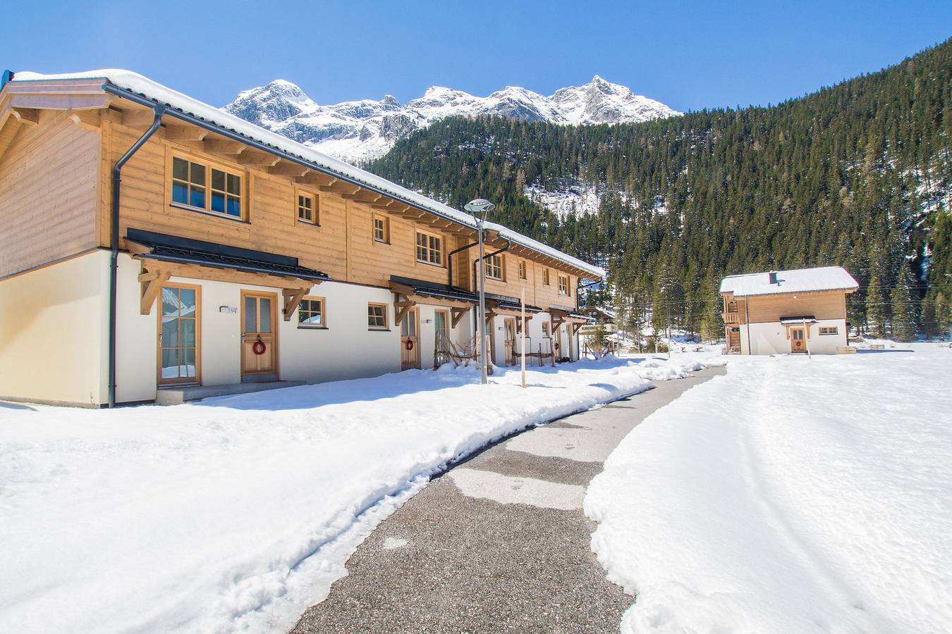Lodge Enzian 194 im Tauerndorf Enzingerboden in Uttendorf, Pinzgau