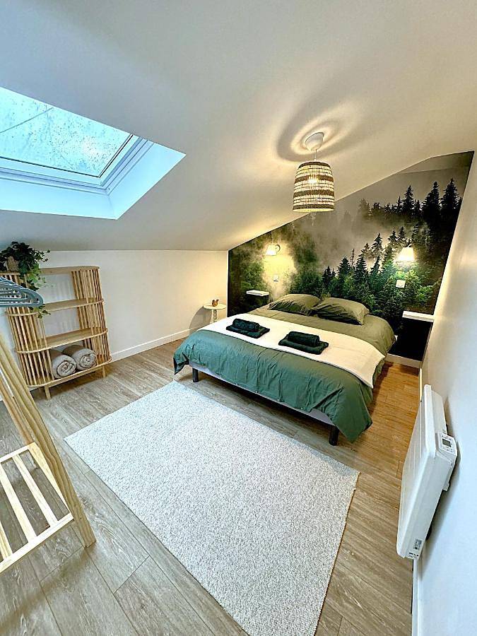 Location de vacances pour 8 personnes, avec vue et terrasse, animaux acceptés à Châteauneuf-du-Faou - 2