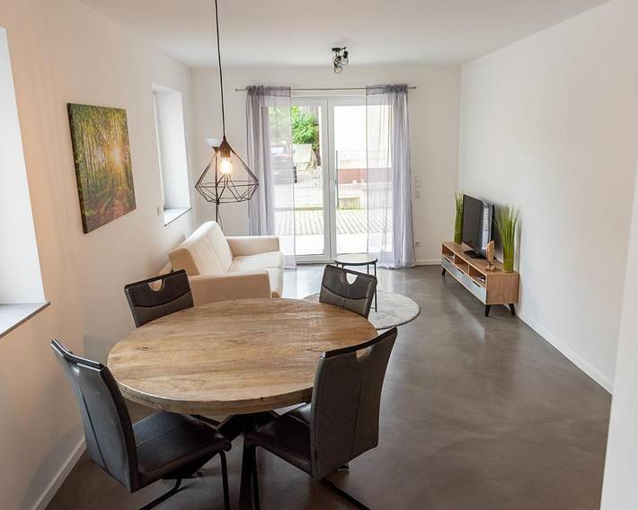 Ferienwohnung für 4 Personen, mit Terrasse an der Bergstraße