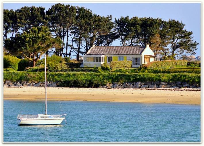 Location de vacances pour 6 personnes, avec jardin dans Plage Saint-Cava